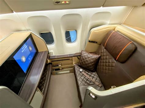 singapore airlines b777 first class